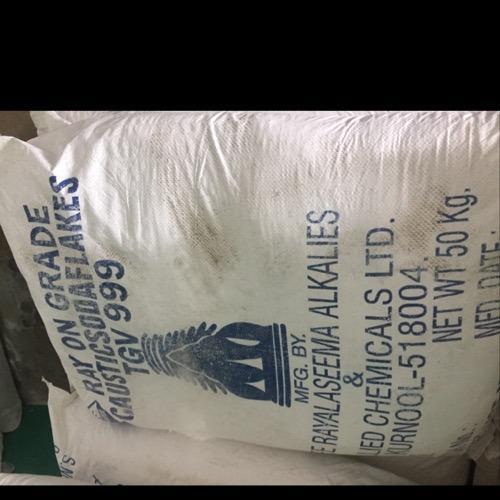 Caustic soda flakes