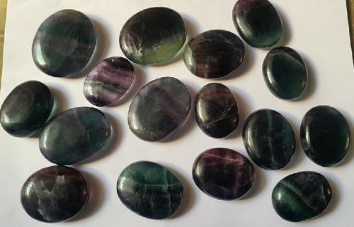 Polished Fluorite Palm Stones, For Jewellery Use, Feature : Fine Finish, Perfect Shape