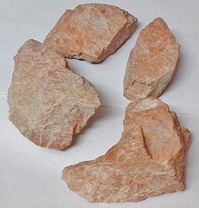 Feldspar Lumps, Packaging Size : 50-1000kg