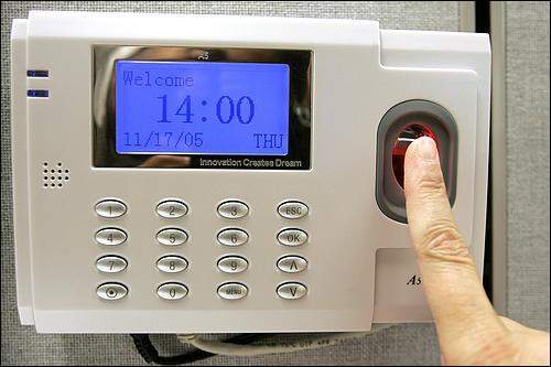 Biometric Attendance Machine