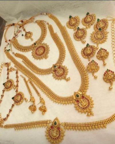 Polished Bridal Jewelry Set, Occasion : Weeding Wear