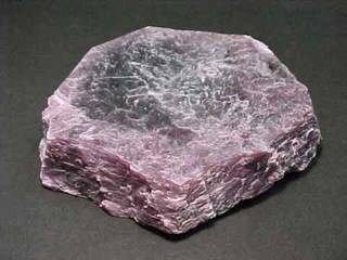 Lithium Ore Lump Customised for Industrial Use