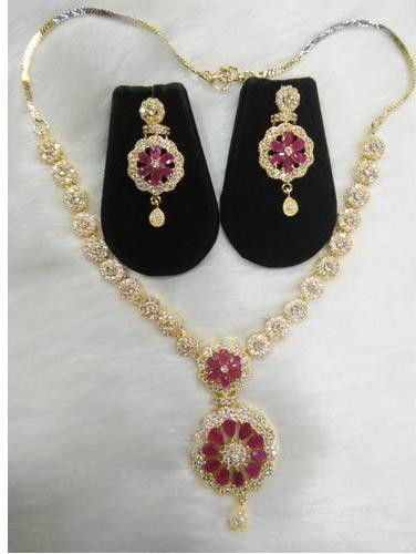 Ladies Artificial Necklace Set