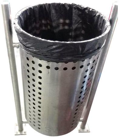 STAINLESS STEEL DUSTBIN2