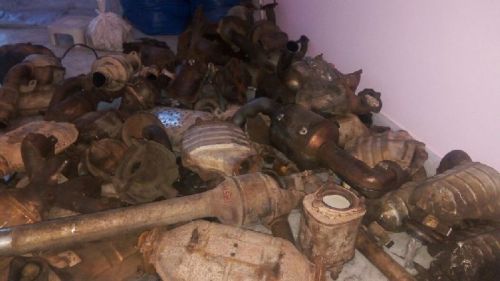 Scrap Catalytic Converters, Classification : Iron, Ceremic