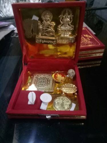 Brass Shree Dhan Laxmi Box, Color : Red