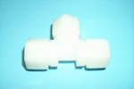 0373 1/2 TUBE TEE UNION NAT NYLON