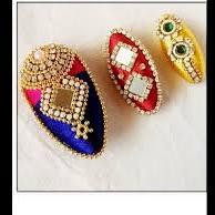 Silk Threaded Saree Pin SFDS-SP001, Occasion : Traditional