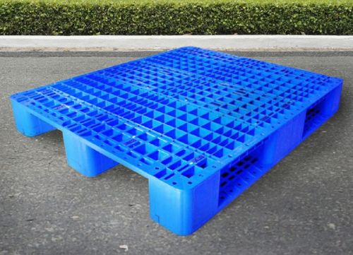 Plastic pallets, Entry Type : 2 4