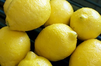 Common Fresh Lemons, Grade : Premium Grade AAA