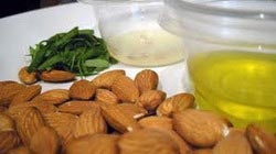Sweet almond oil, Shelf Life : 6Months