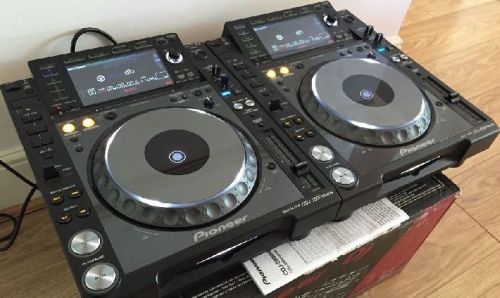Pioneer CDJ-2000 Nexus 2 CD Speler 1 DJM-2000 DJ Mixe