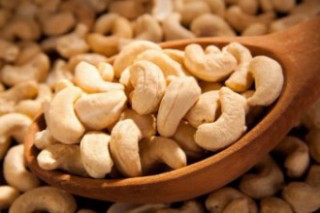 Cashew nuts, Color : White, Creamy