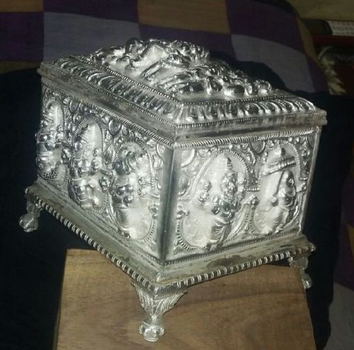 Auntique Silver Box