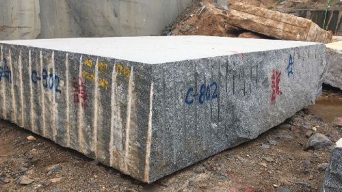 RK - Tiger Black Granite Blocks