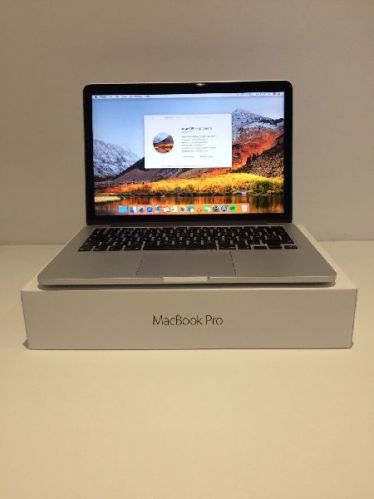Apple MacBook Pro Laptop