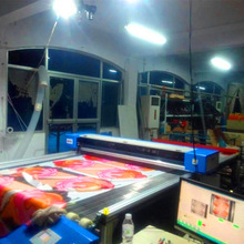 Automatic Feeding Co2 Laser Fabric Cutting Machine