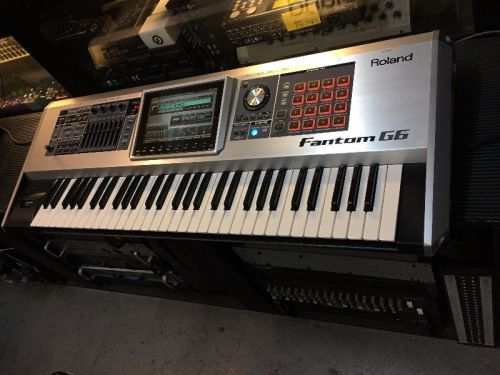 ABS Plastic Roland Fantom G6 61 Key Keyboard, Operating Style : Wired