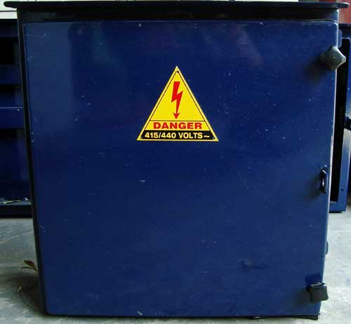 Metal MCCB Box, For Factories, Home, Industries, Mills, Power House, Feature : Excellent Reliabiale