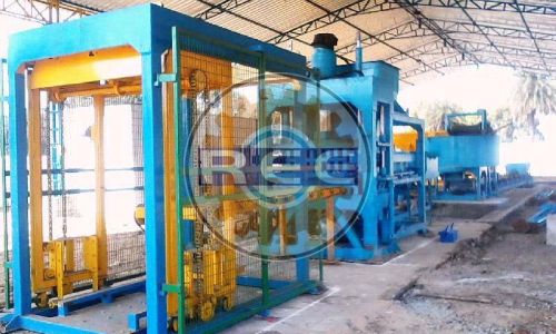 REVA Automatic Brick Making Machine, Brick Raw Material : CONCRETE, FLY ASH, CEMENT