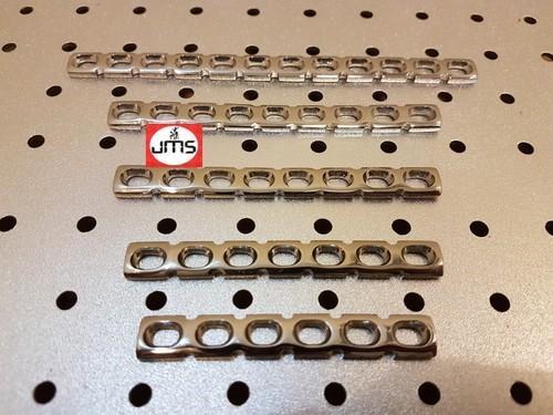 Straight Pelvic Reconstruction Plate