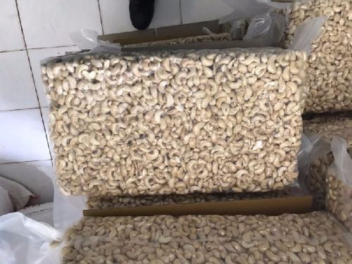 Processed Cashew Nuts, Packaging Type : Vacuum Bag