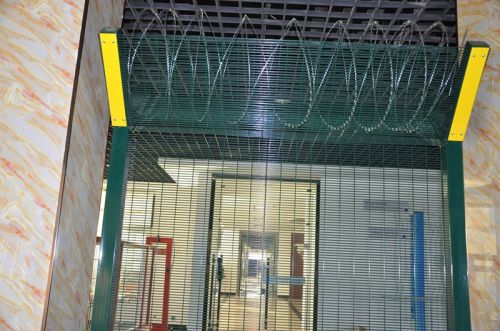 Hot Dipping Welded V Beam Fence