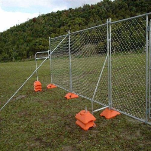 Temporary Chain Link Fence With Plastic Base