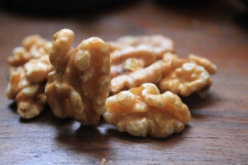 Walnut kernels, Material : Walnut