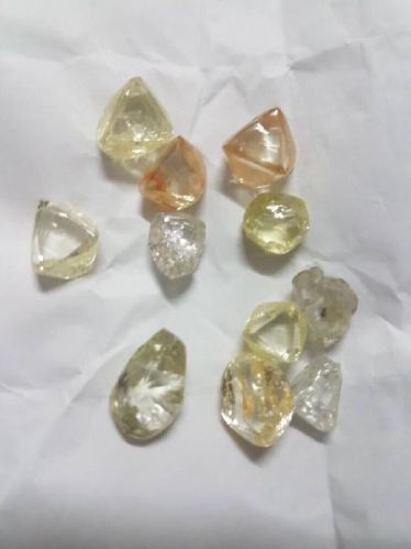 Rough Diamonds, Shape : Natural, Purity : 100%