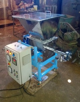 Volumetric Screw Feeder