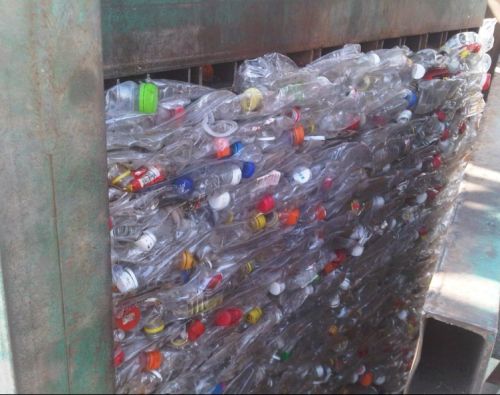 Pet bottle scrap