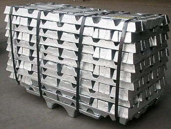 Aluminium ingots