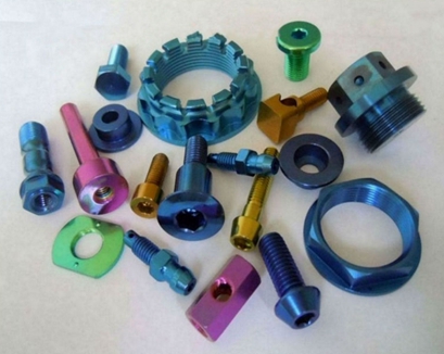 Polished Titanium Fasteners, Head Shape : Hexagonal, Round