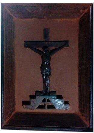 Wooden Cross Jesus Statue, For Home Church, Color : Brown