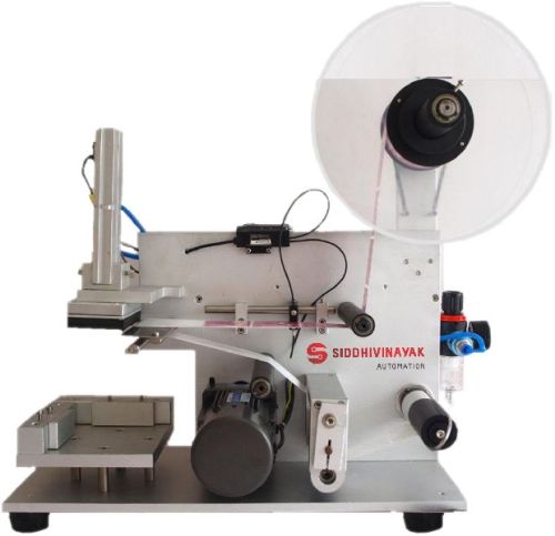 Semi Automatic Square Bottle Labeling Machine