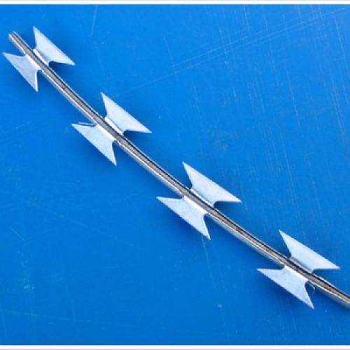 BTO-22 Hot Dipped Galvanized Razor Barbed Wire