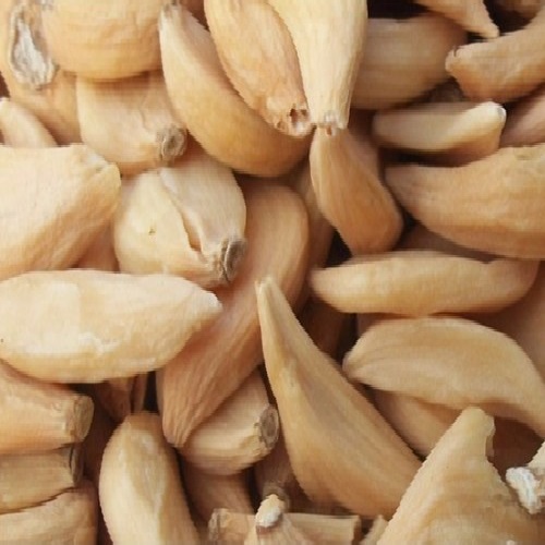 Dehydrated garlic flakes, Quality Available : A Grade