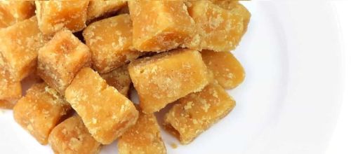 Sugarcane Organic Jaggery, For Sweets, Form : Solid