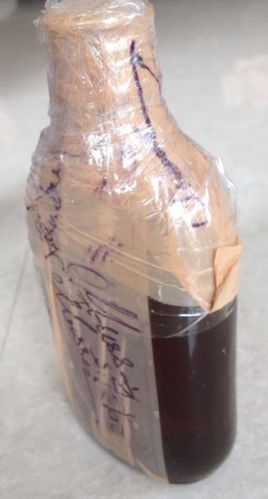 IN0002 Agarwood Oil A, Certification : GLC, GC-MS