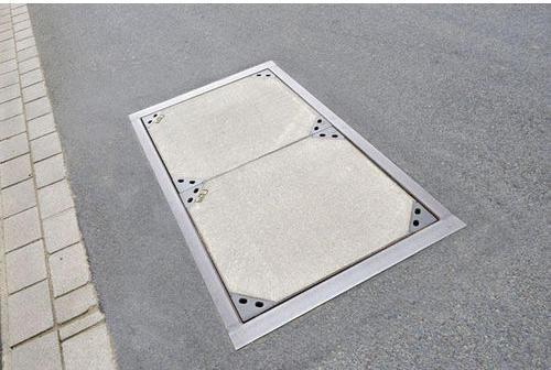 Concrete Manhole Cover, Size : 450X600 Mm