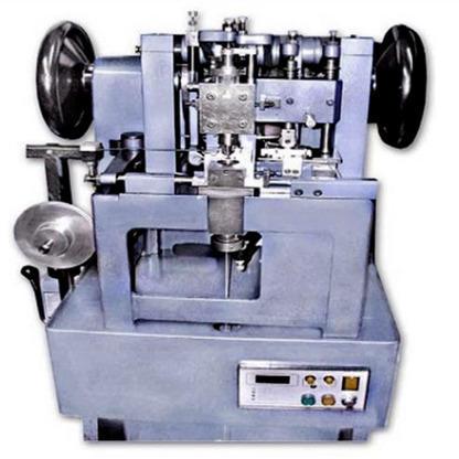 Box Chain Making Machine, Voltage : 380V