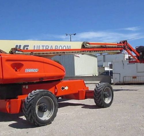 BOOM LIFT - STRAIGHT - DIESEL, Brand Name : JLG