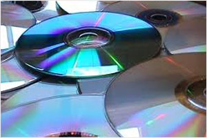 COMPACT DISC AND DIGITAL VERSATILE DISC