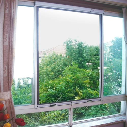 Retractable Screen Window, Mini Cassette