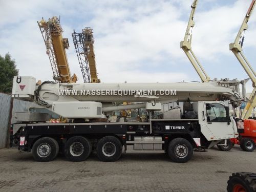 TRUCK CRANE - HYDRAULIC CRANE