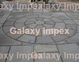 Autumn Grey Circle Paving