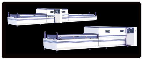 VACUUM FILM COVERING MACHINE