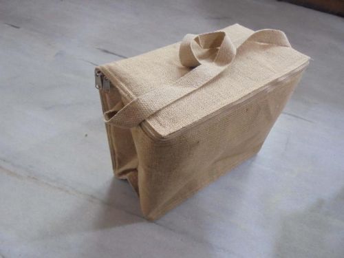 Cooler Bag With Natural Body