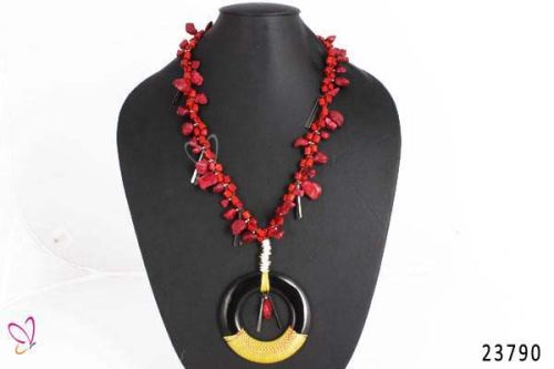 Elegant Metal Charm Horn Disk Mud Bead Pendant Necklace(23790)